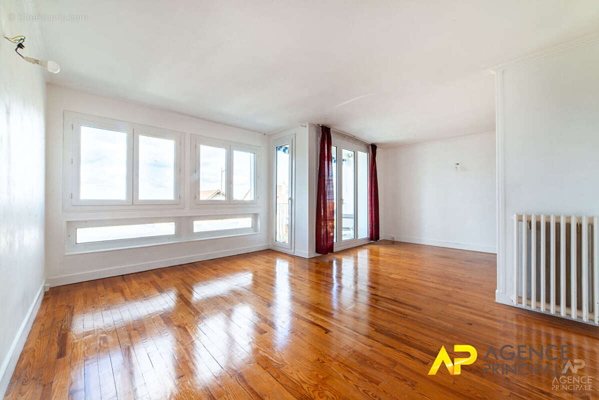 Appartement à RUEIL-MALMAISON