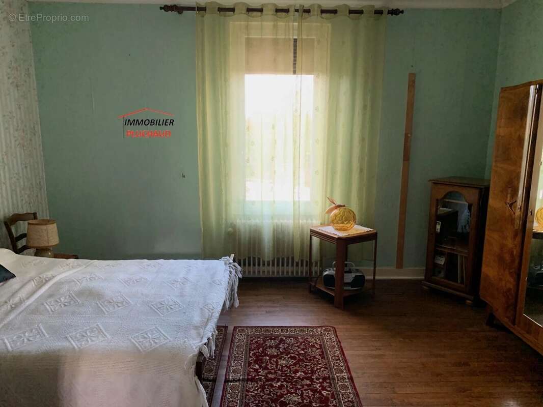 Maison à PARAY-LE-MONIAL