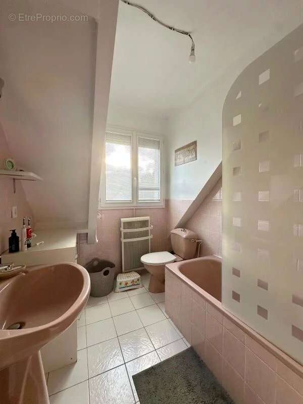 Maison à MONTIGNY-LES-CORMEILLES