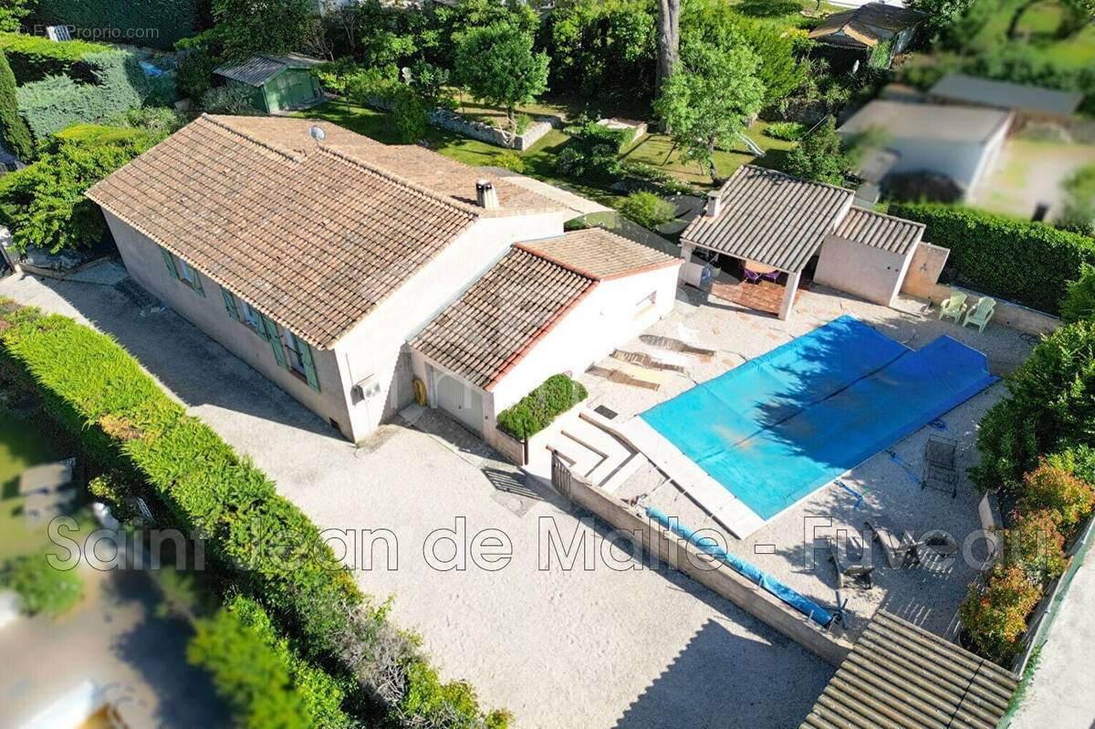 Maison à LA DESTROUSSE