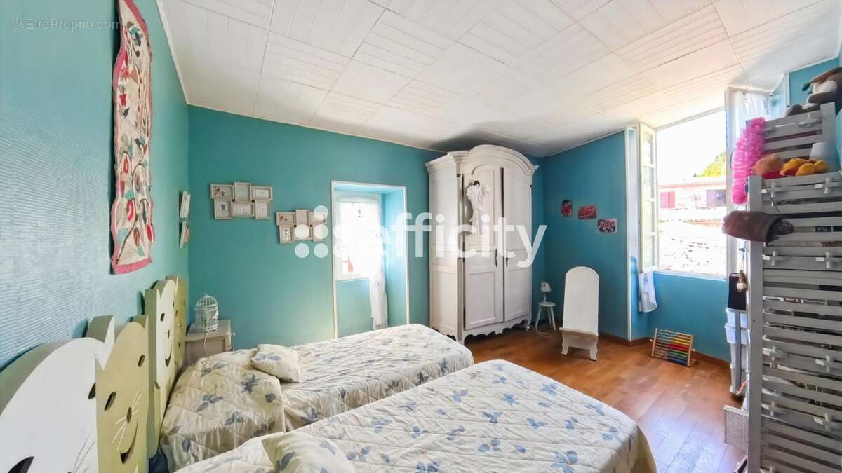 Maison 265 m² à Penne-D'agenais  - photo 18
