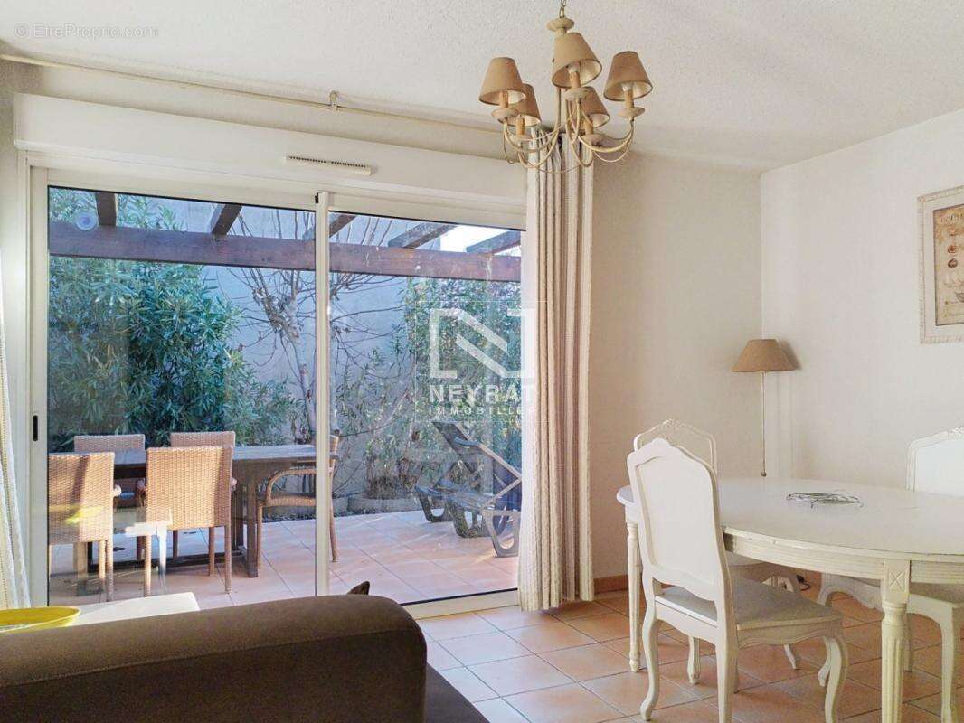 Appartement à MONTAUROUX