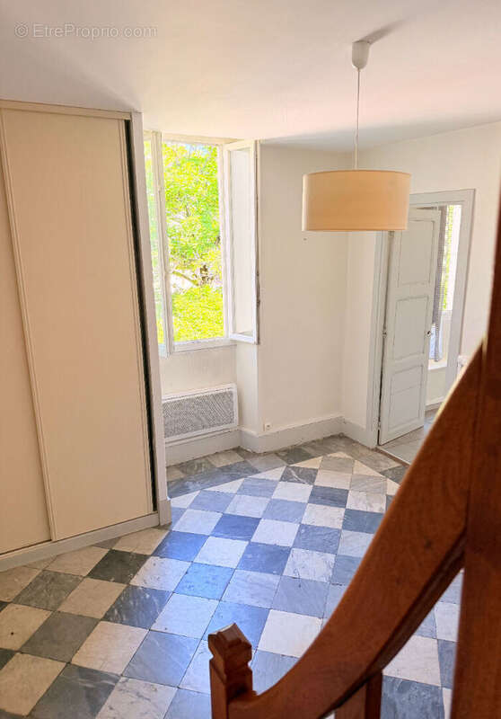 Appartement à TOURNON-SUR-RHONE