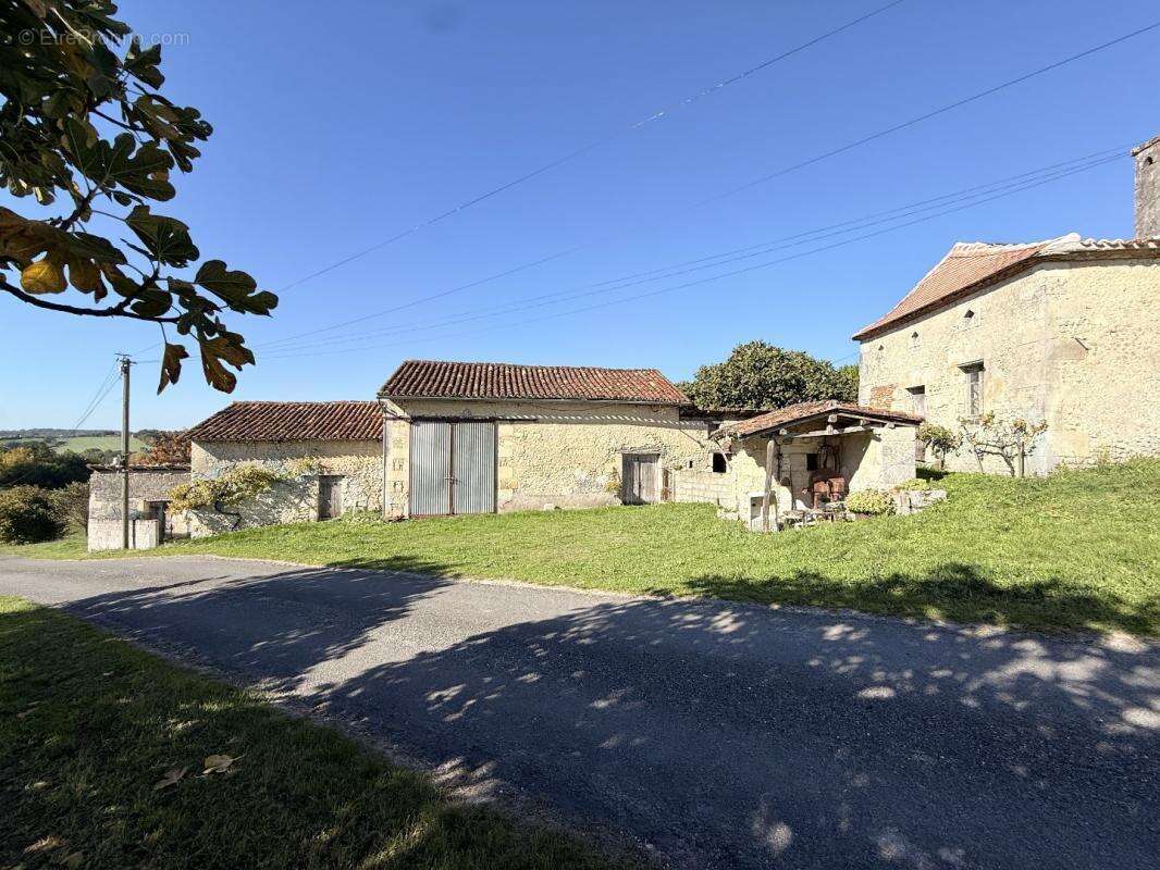 Maison à GURAT