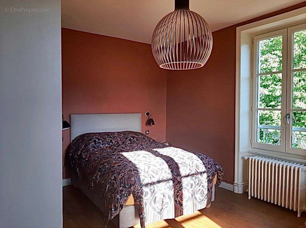 Maison à BEAUJEU