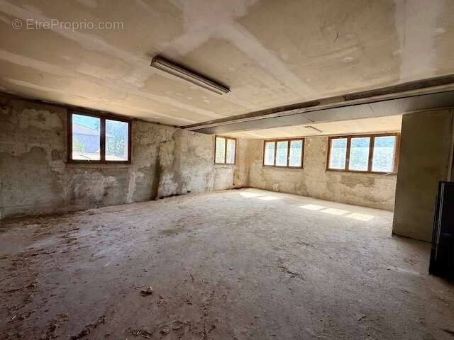 Maison à ROMANS-SUR-ISERE