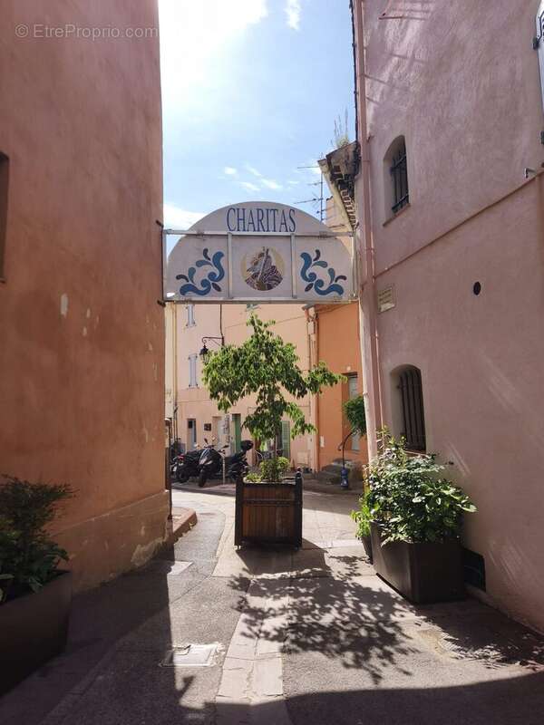 Appartement à FREJUS