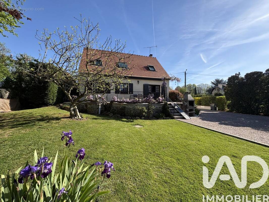 Photo 1 - Maison à SAINT-FARGEAU-PONTHIERRY