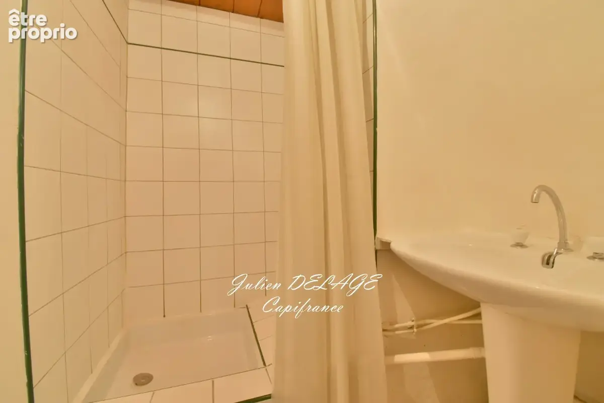 Authentique maison de village au cœur d'embrun – 2 chambres – cave & combles - photo 17