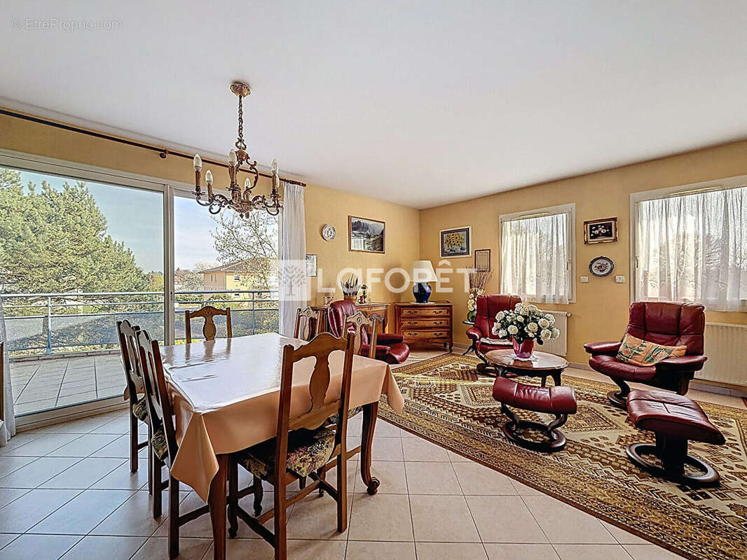 Appartement à CHATILLON-SUR-CHALARONNE