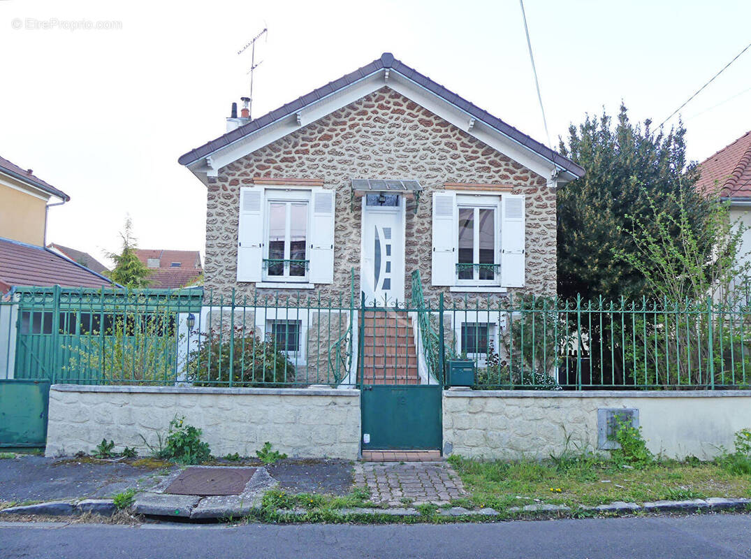 Maison à CHELLES