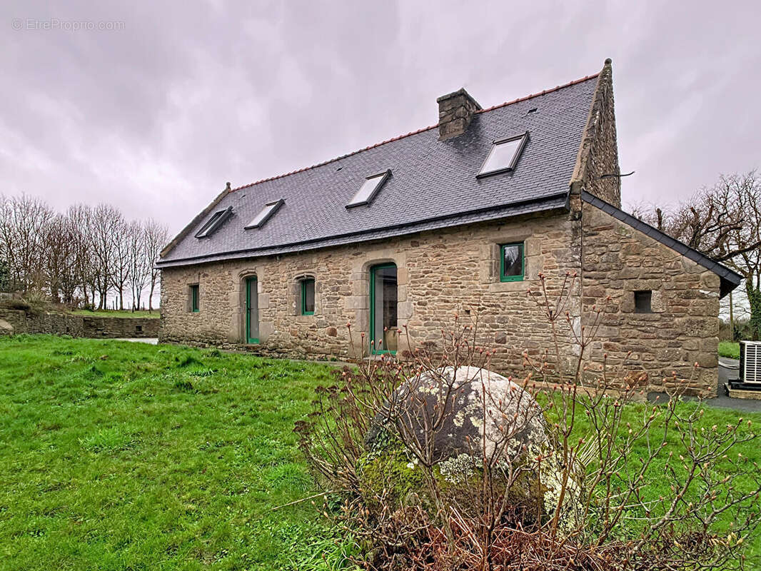 Maison à LANDEVANT
