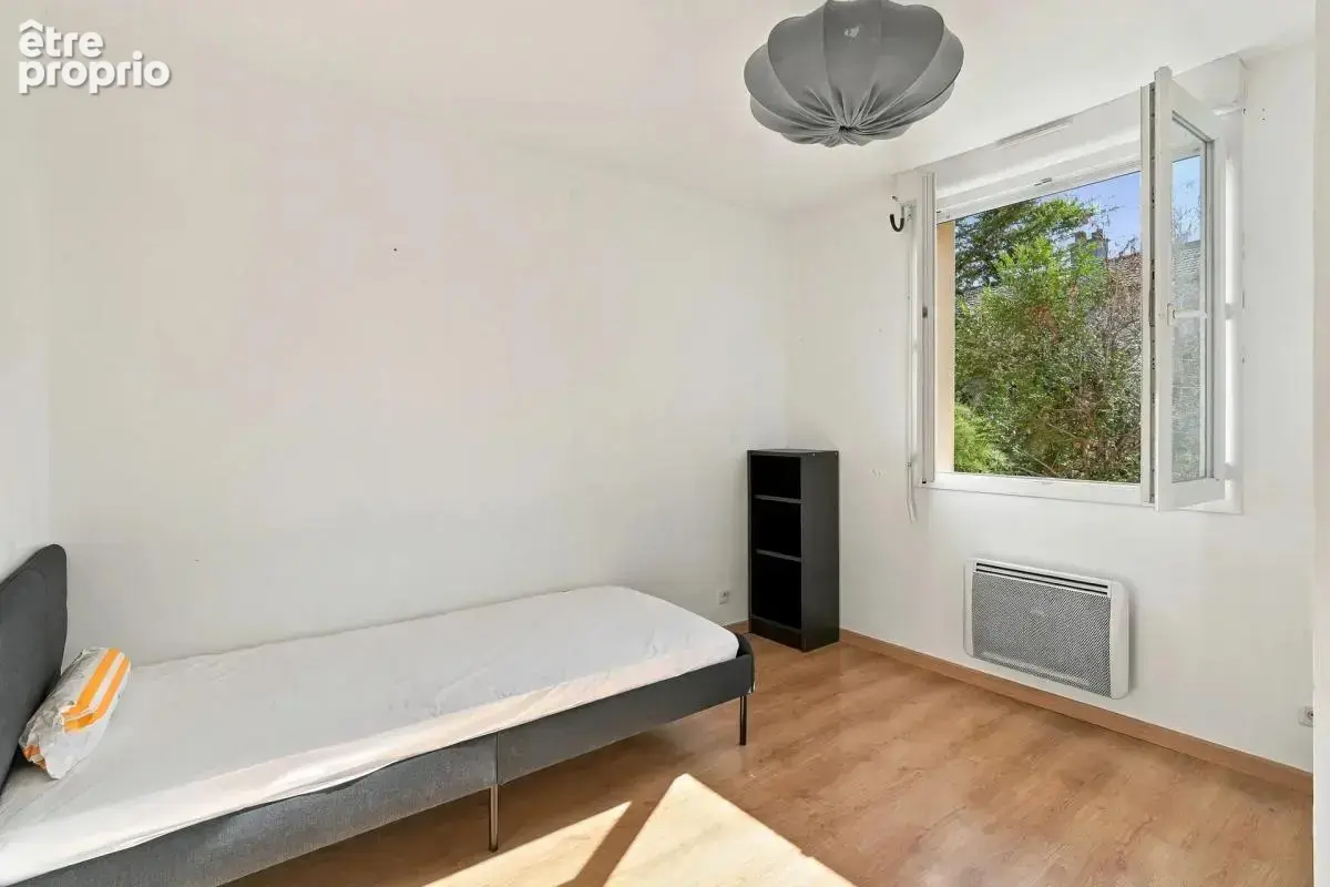 Maison de 5 pièces de 135 m² à Romainville - photo 7