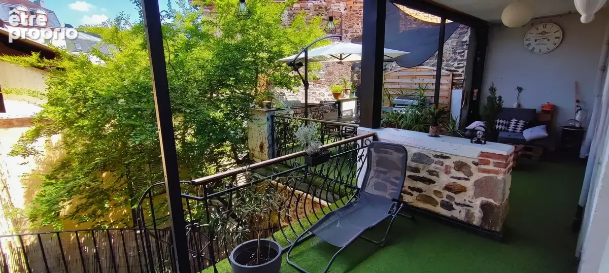 Maison de ville en pierre 140 m² avec cour intimiste, terrasse 26 m² et stationnement couvert - photo 13