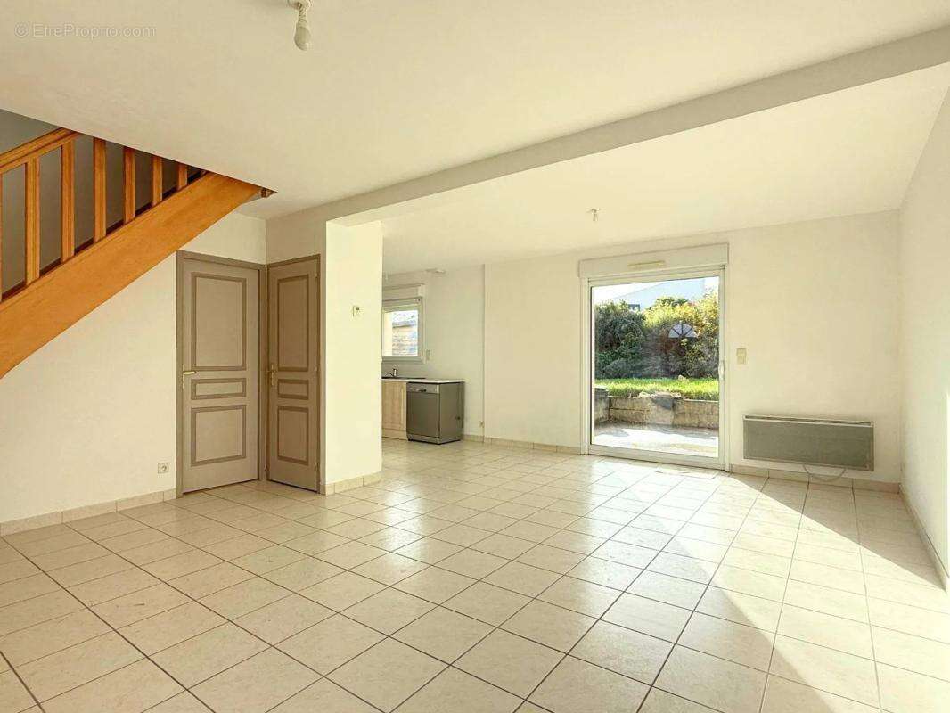 Maison à LA MEAUGON