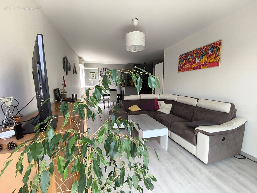 Appartement à CHAVAGNE