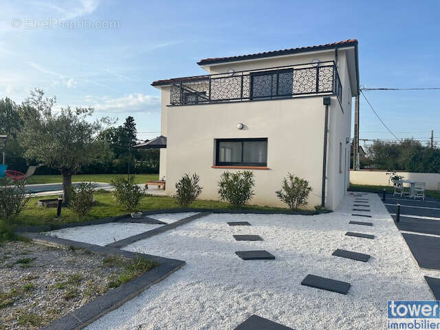 Maison à SAINT-HILAIRE