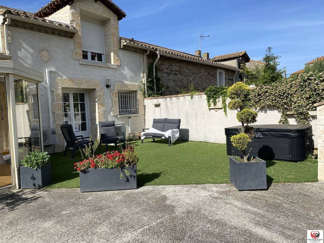 Maison à GINESTAS