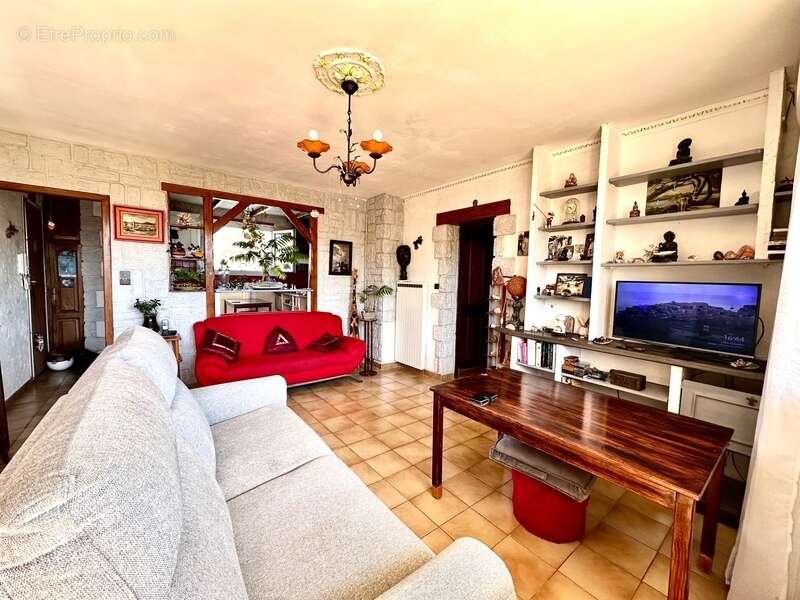 Appartement à MARSEILLE-9E