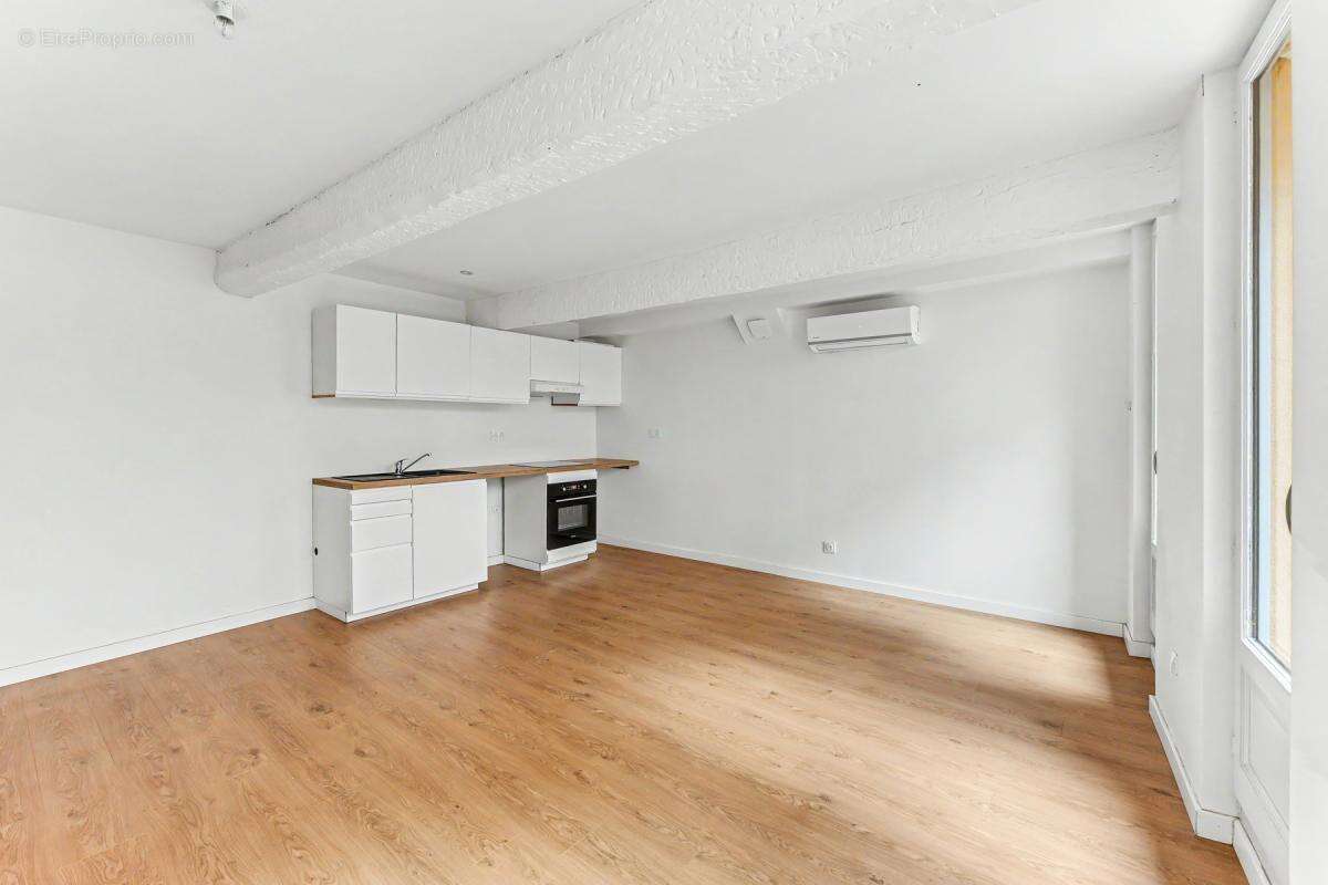 Saint-Sernin – Véritable cocon T3 duplex avec terrasse dans une chartreuse rénovée - photo 2
