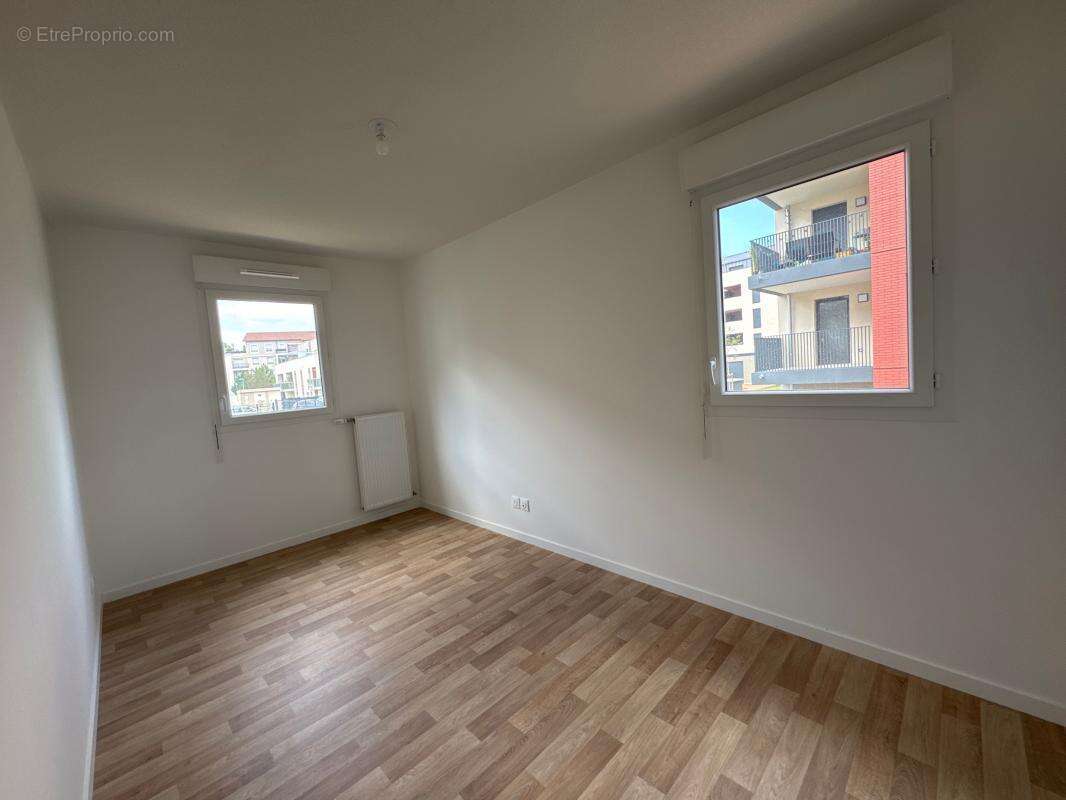 Appartement T4 avec grand balcon – Pont-de-Chéruy (38230) - photo 7