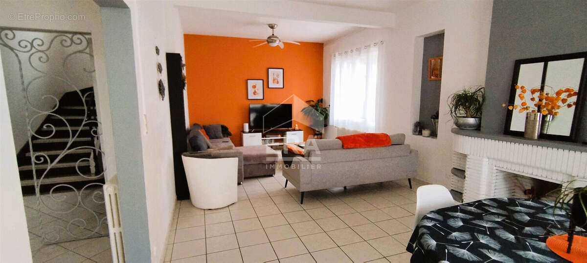 Maison à PORT-SAINTE-MARIE