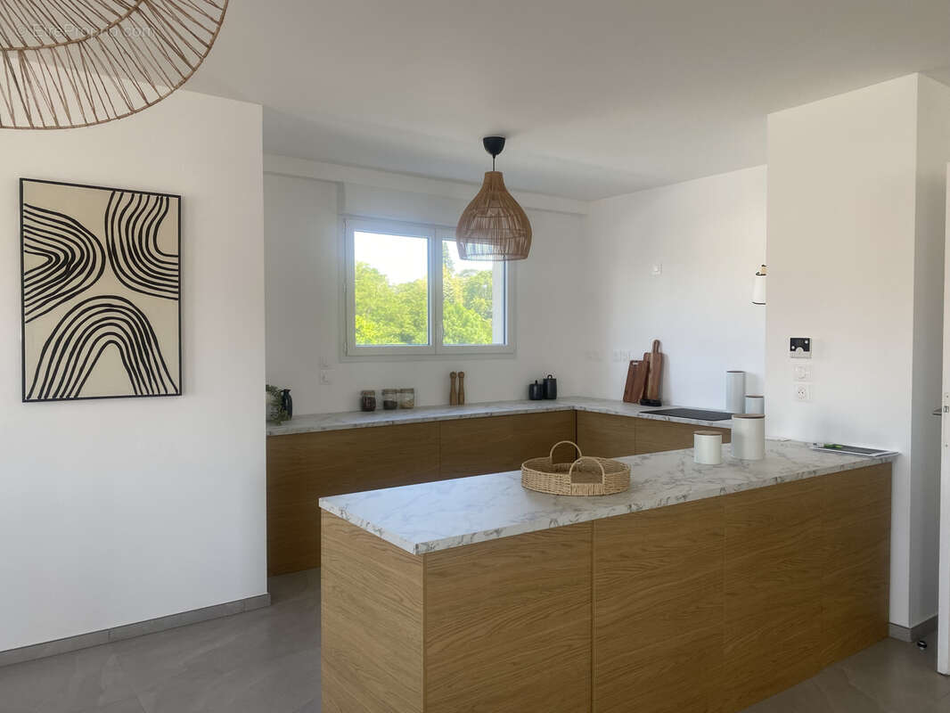 Appartement à CHAMPAGNE-AU-MONT-D'OR