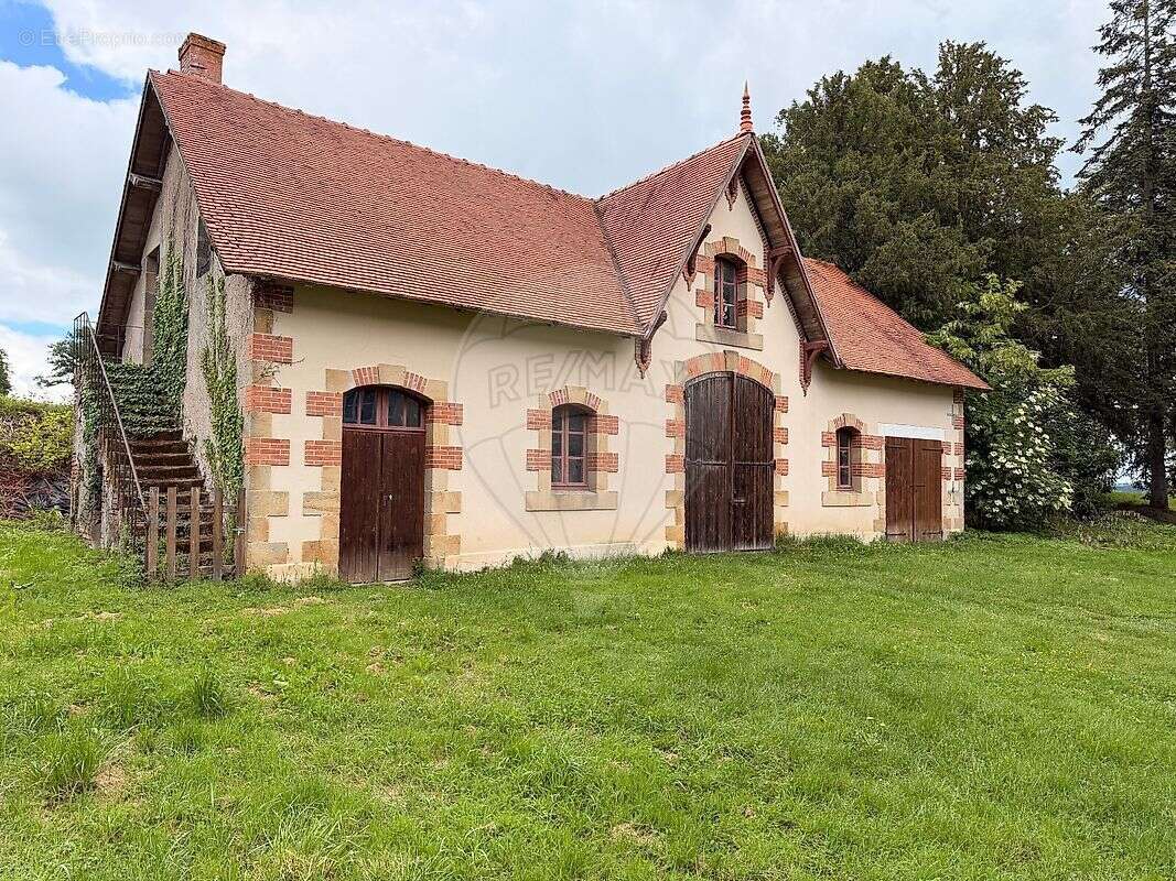 Maison à YGRANDE