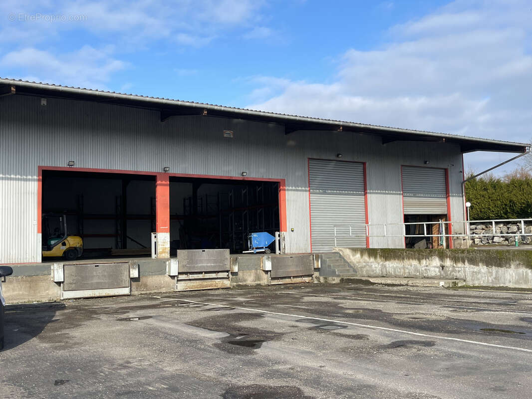 Commerce à FROTEY-LES-LURE