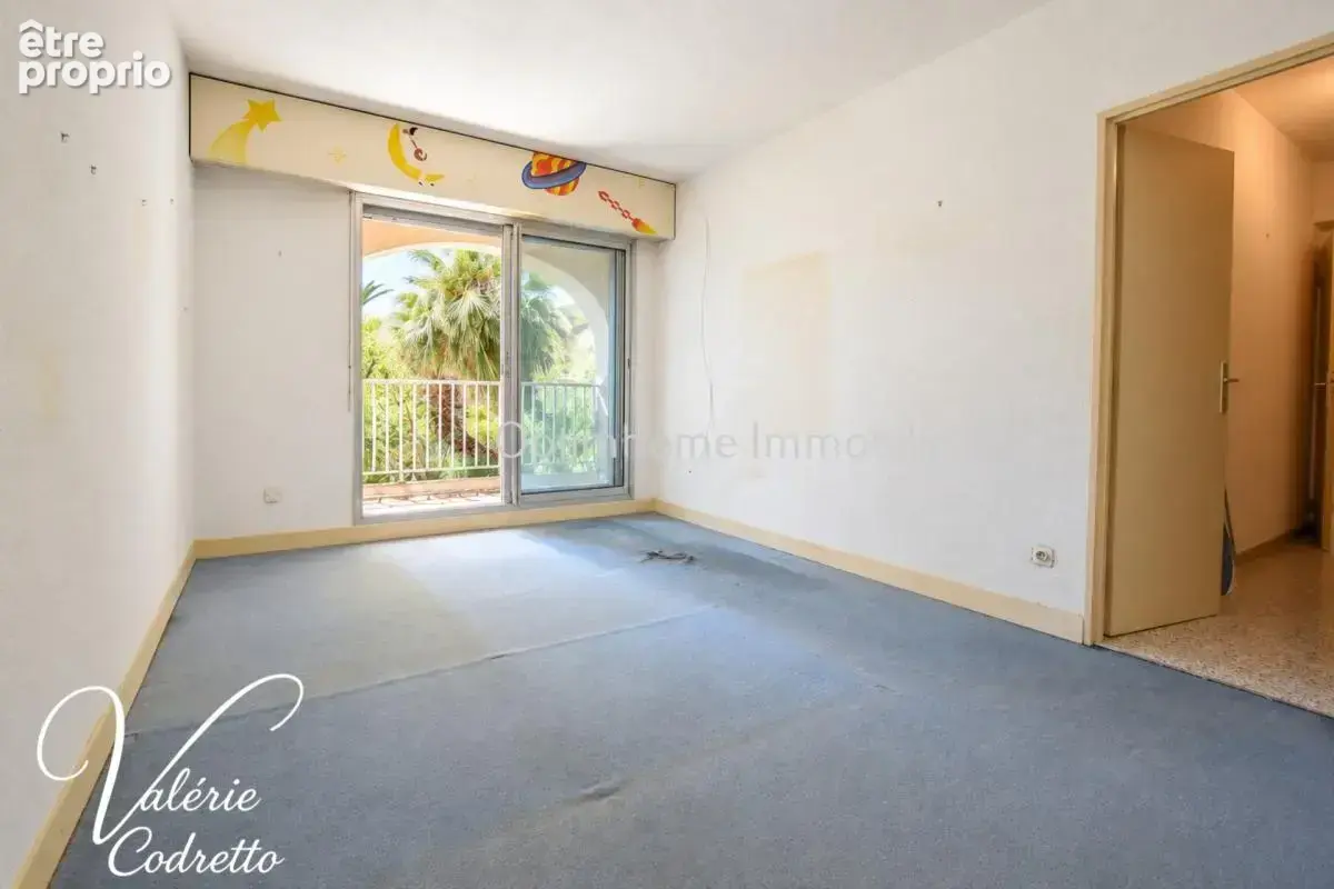 À vendre – Appartement T3 98 m² avec terrasse et 2 garages – Port d’Hyères 83400 - photo 18