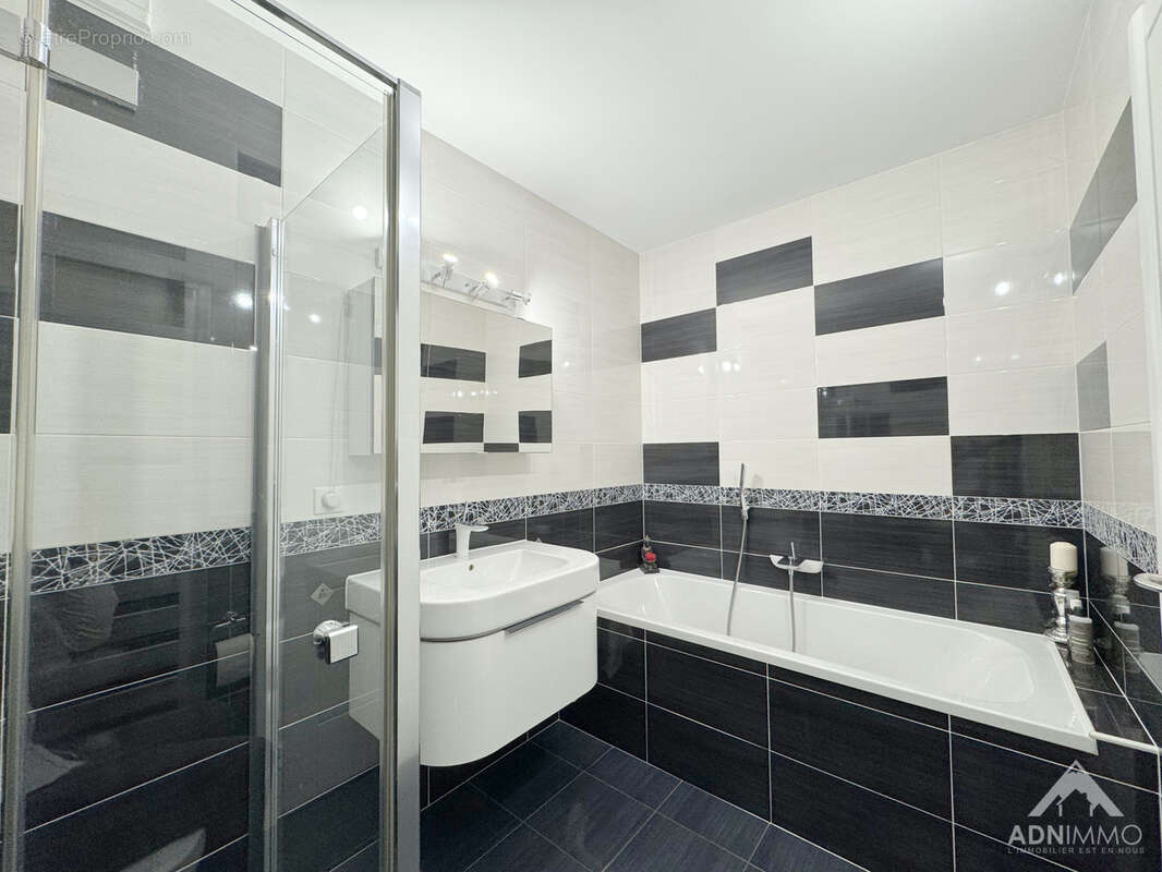 Appartement à SAINT-GENIS-POUILLY