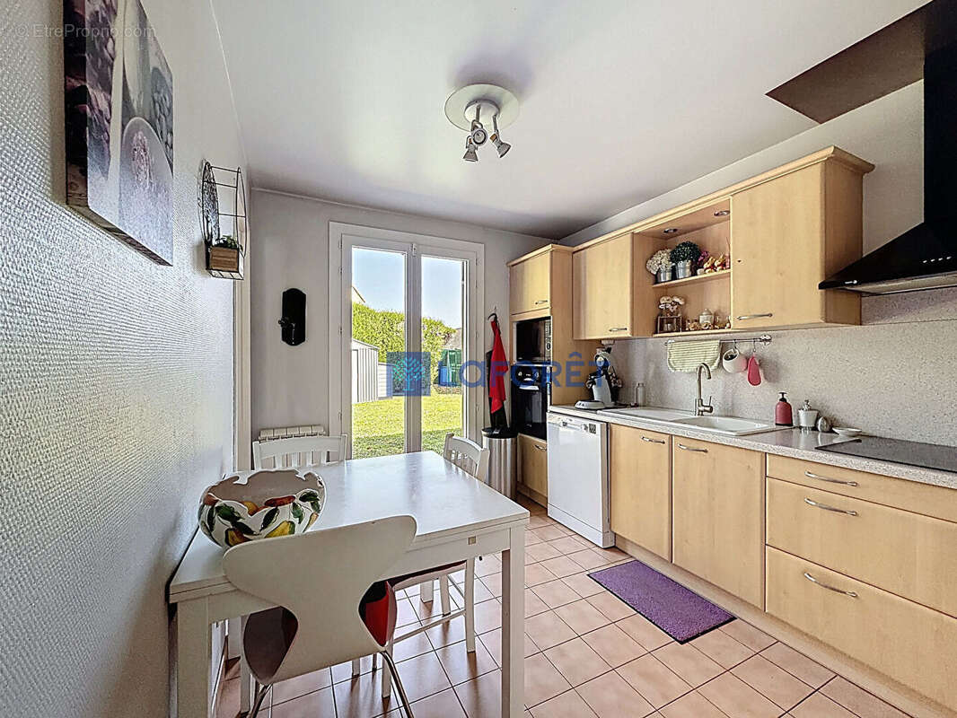Maison Saint-germain-les-corbeil 7 pièces 5 chambres - photo 9