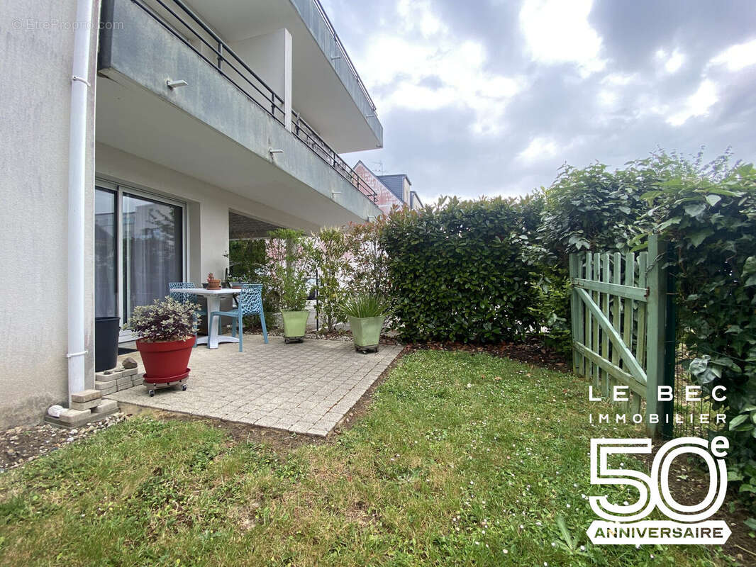 Appartement à SENE