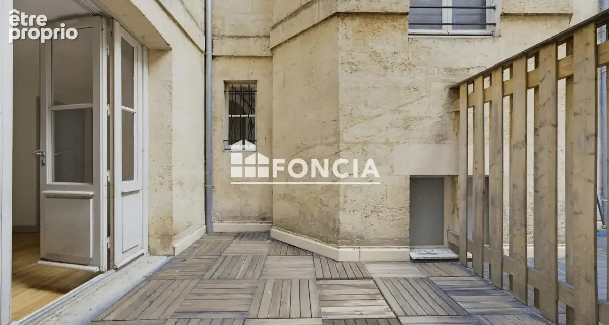 En plein coeur du quartier saint pierre- apt avec ascenseur et terrasse- - photo 4