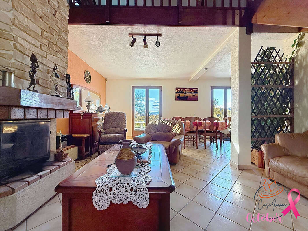 Maison à BELLEGARDE-SUR-VALSERINE