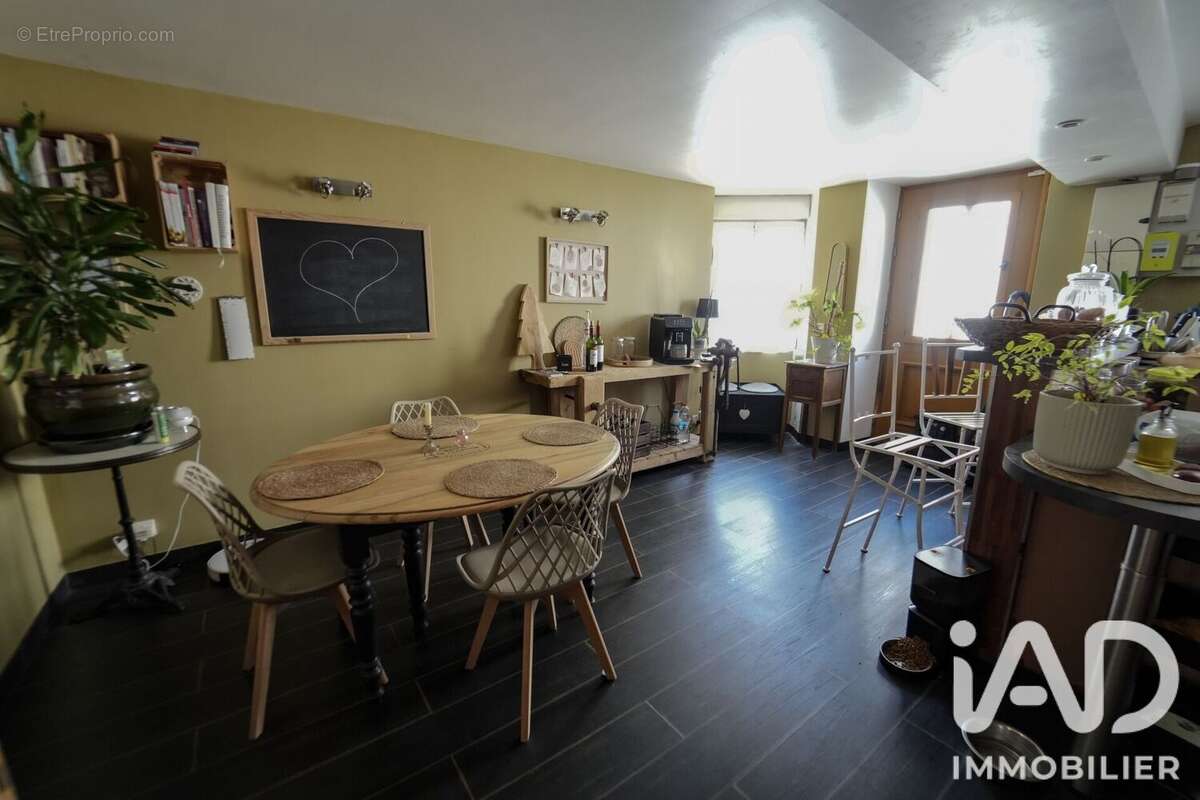 Maison 170 m² à Montereau-Fault-Yonne  - photo 3