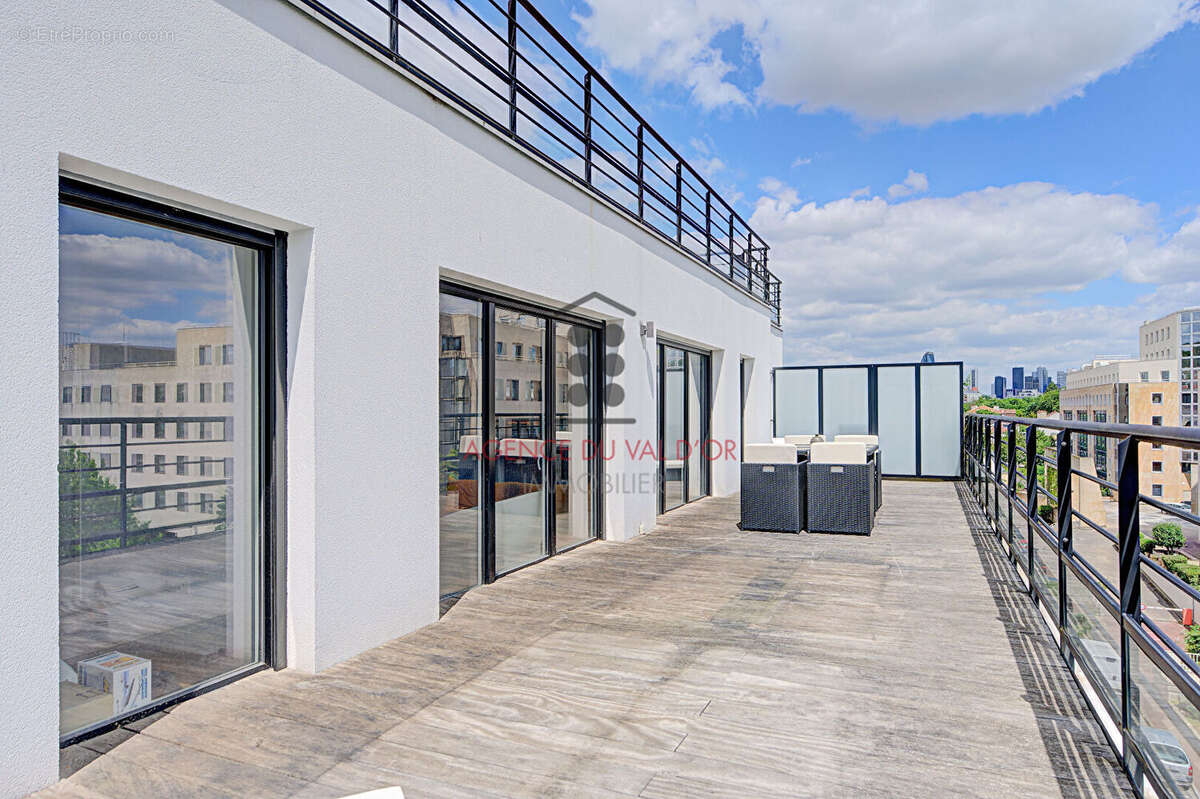 Appartement à SURESNES