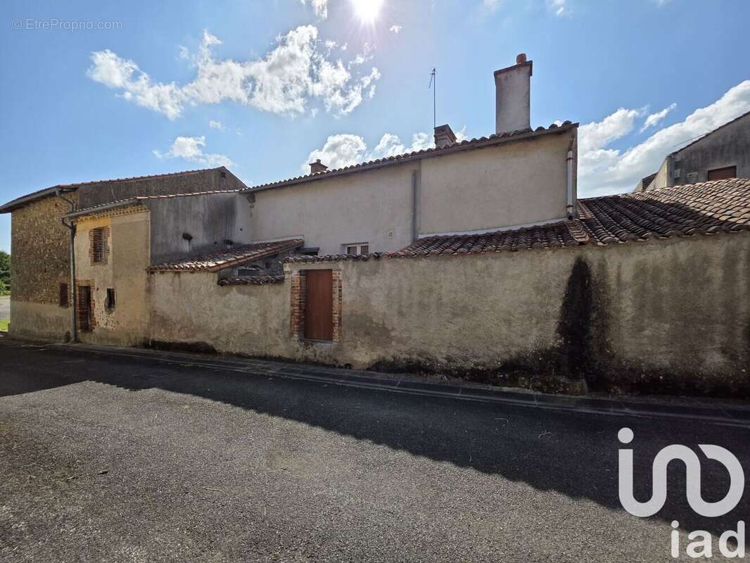 Photo 3 - Maison à BLANZAC