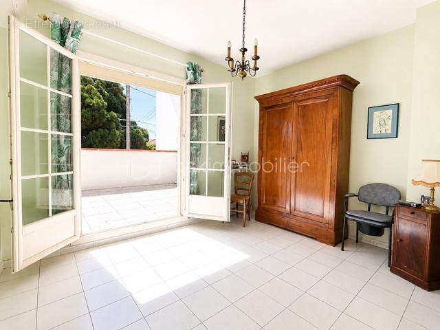 Maison familiale 3 faces avec beaux volumes - photo 9