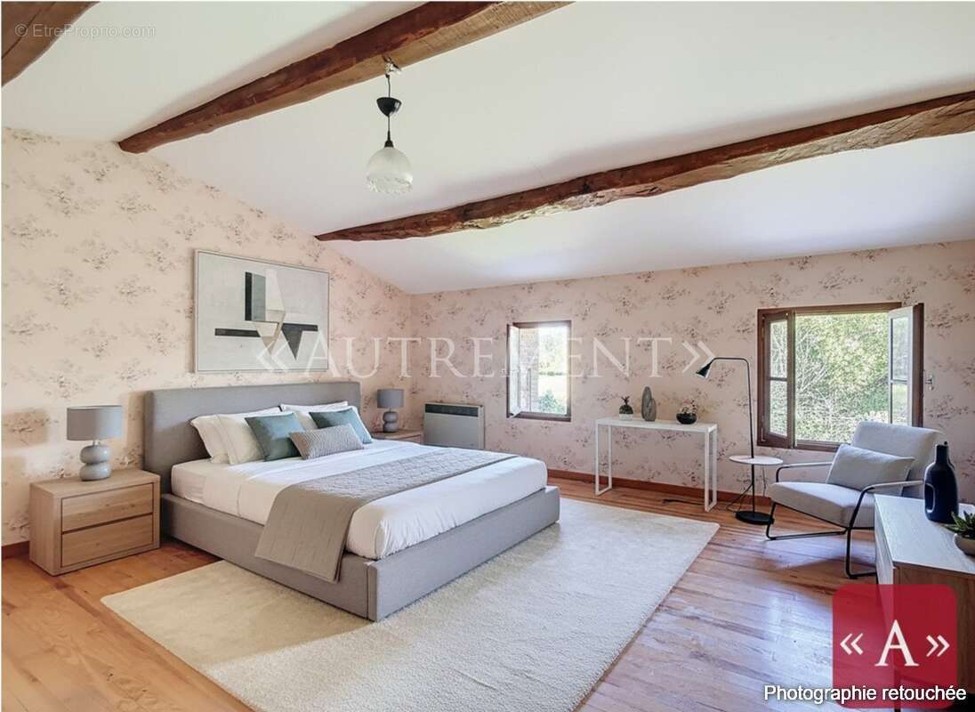 Maison à SAINT-SULPICE