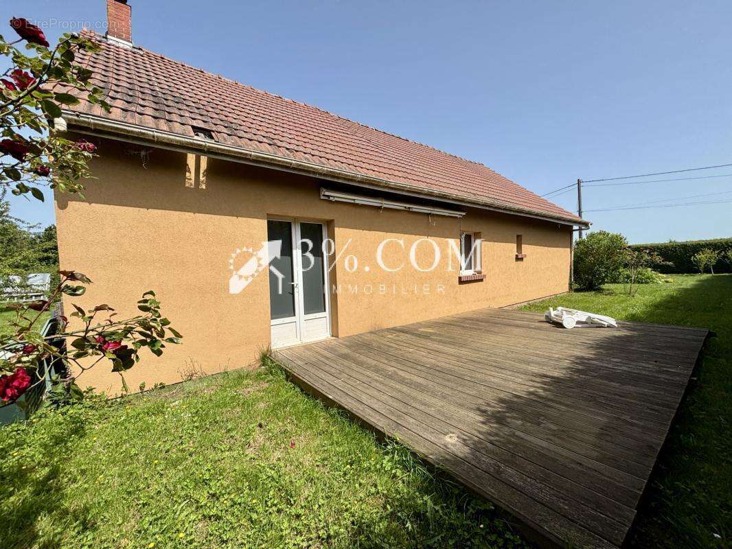 Maison à TOURS-EN-VIMEU