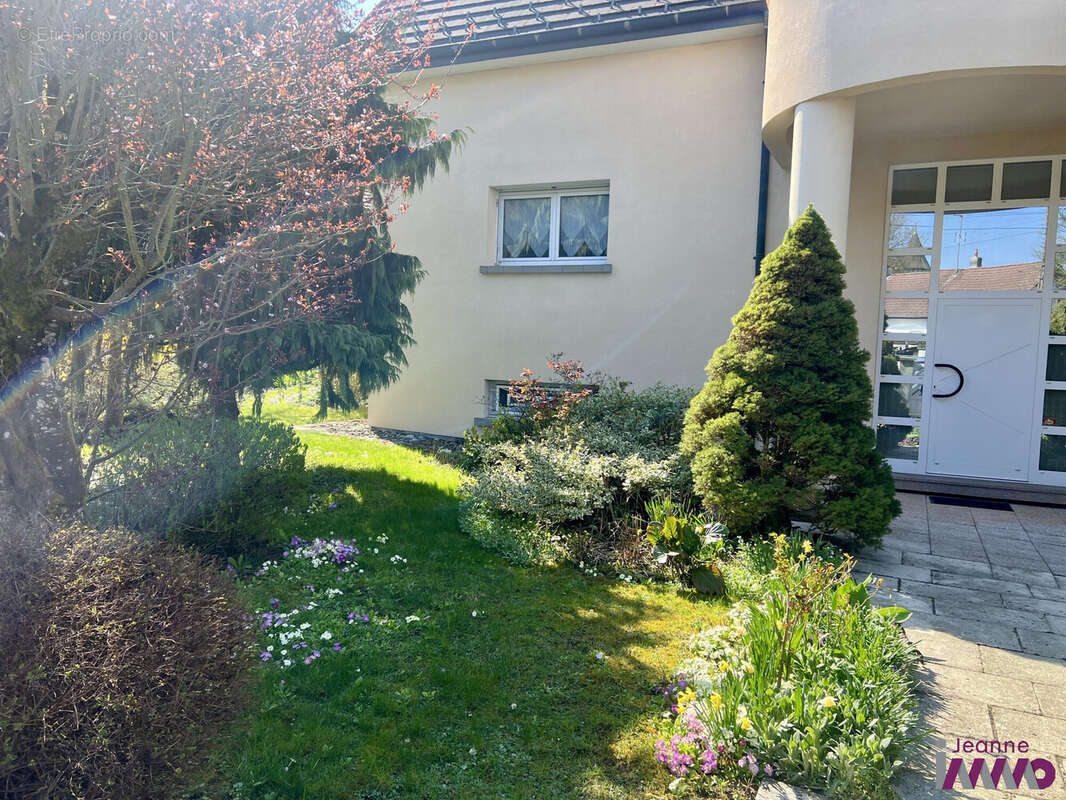 Maison à DANJOUTIN