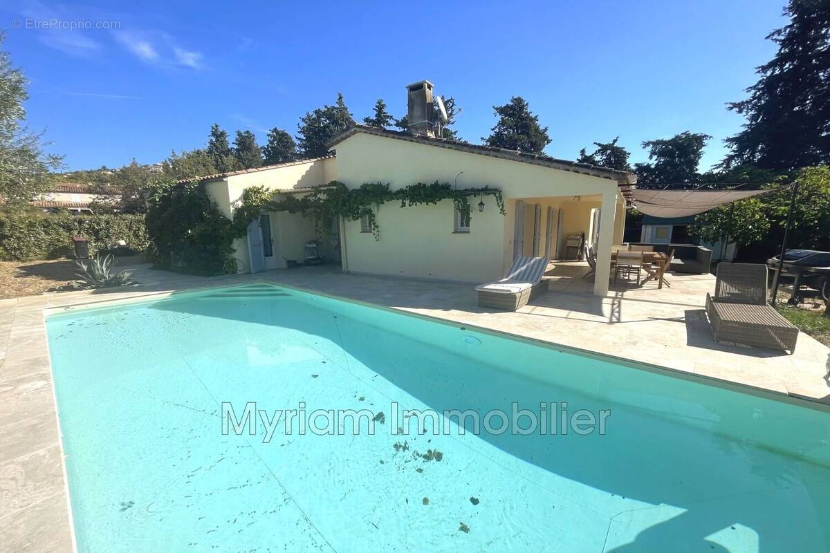 Maison à FAYENCE