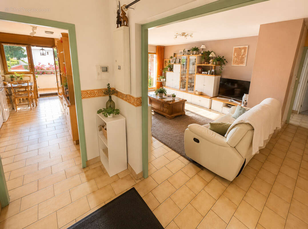 Appartement à AMBILLY