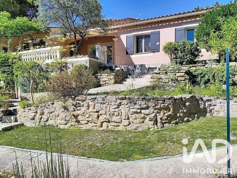 Maison 168 m² à Rochegude  - photo 2