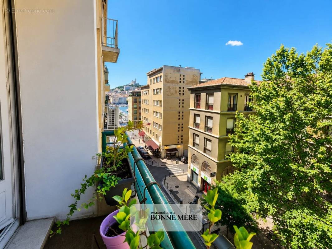Appartement à MARSEILLE-2E