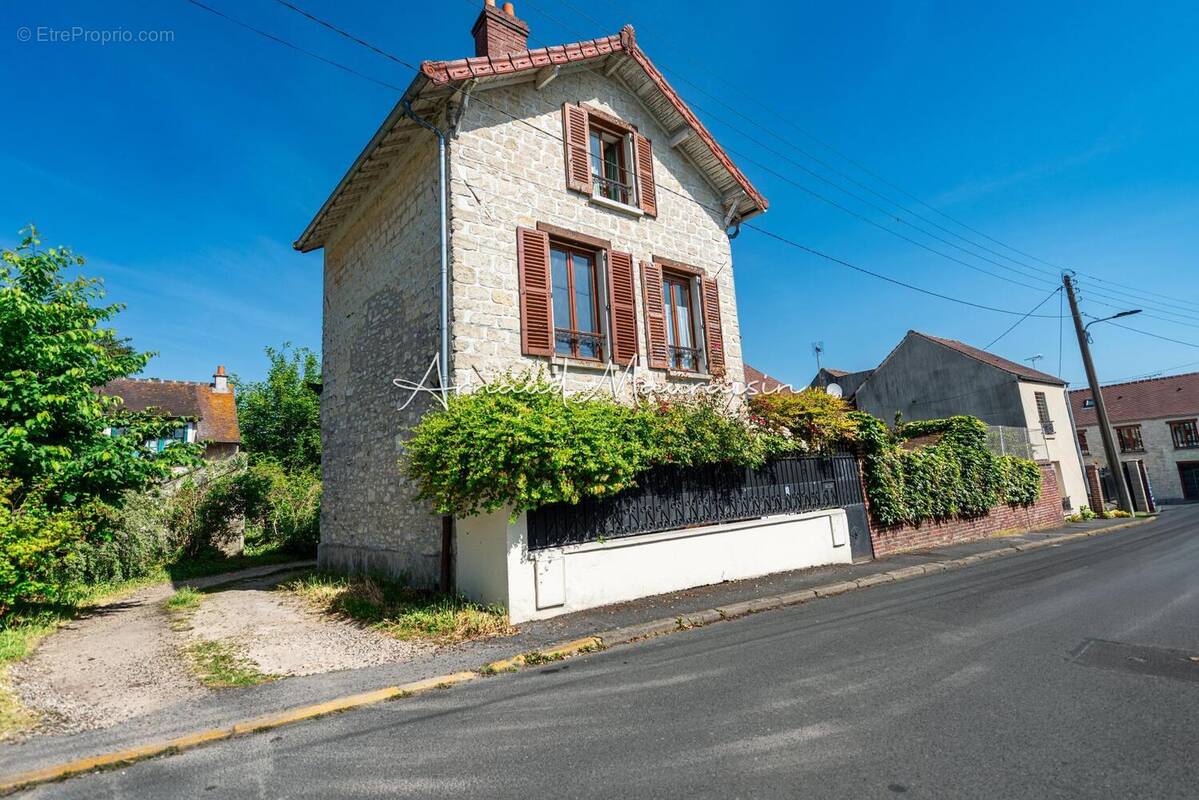 Photo 1 - Maison à ORRY-LA-VILLE