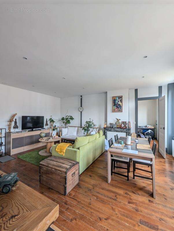 Appartement à SAINT-ETIENNE