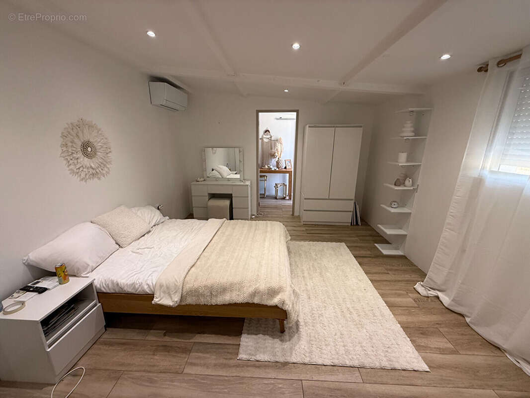 Villa Roquebrune Sur Argens 4 pièce(s) 150 m2 - photo 5