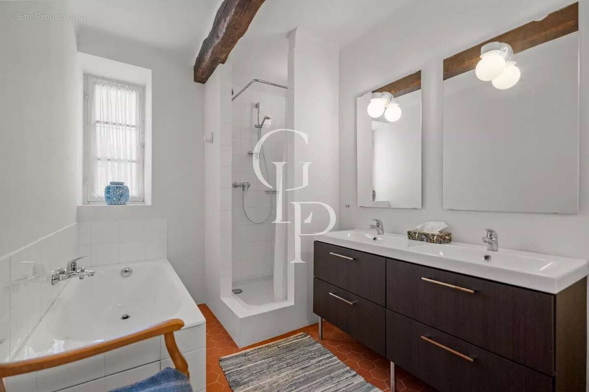 Maison à PEYMEINADE